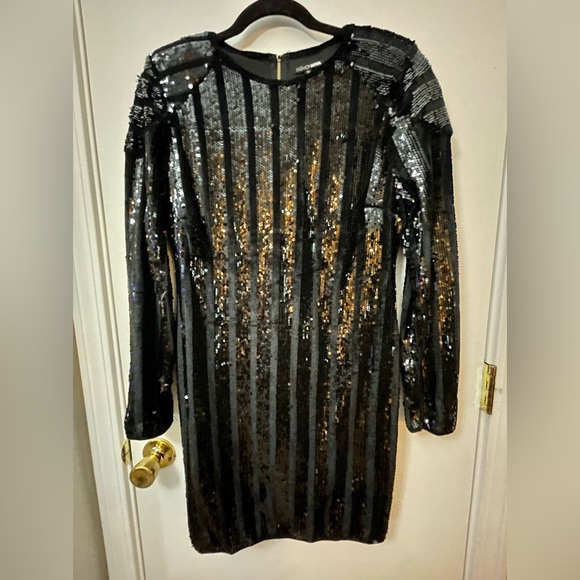 WOMEN FASHION NOVA BLACK SEQUINS DRESS - Picture 1 of 6
